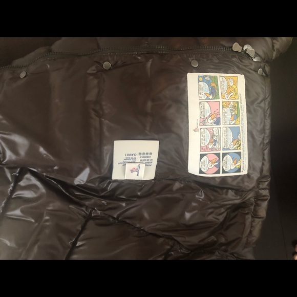 Moncler Coat - Picture 6 of 7